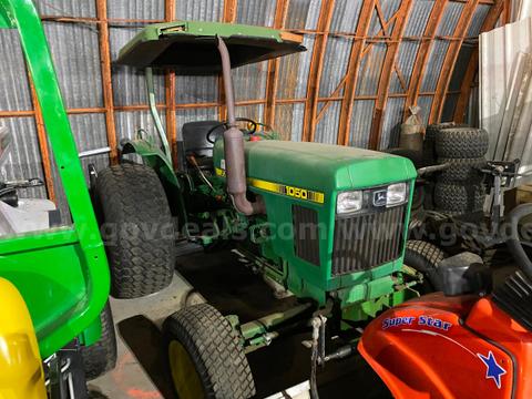 John Deere 1050 Tractor