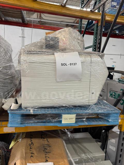 2 PCS THERMO A27213 ION TORRENT S5 XL SEQUENCER & 1 PCS WATERS HEAT SEALER COMBI THERMO SEALER