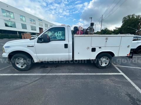 2005 FORD F-250  (Unit 20001)