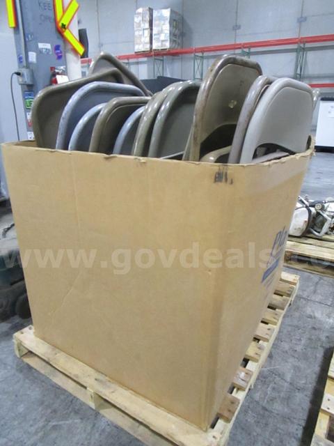 25 Folding Chairs (E)