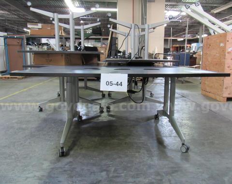 05-44  Tables