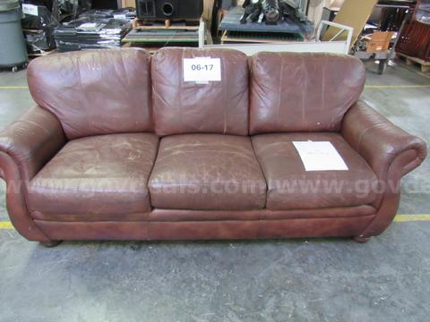 06-17   Sofa