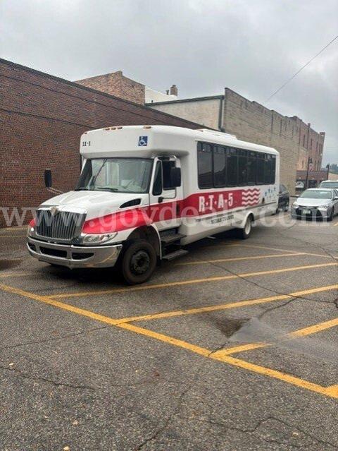 2012 El DORADO AEROLITE NAVISTAR 320