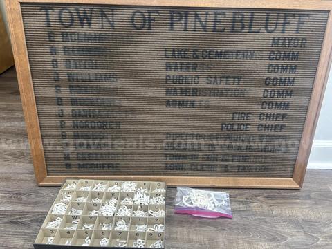 Message Board with Letters