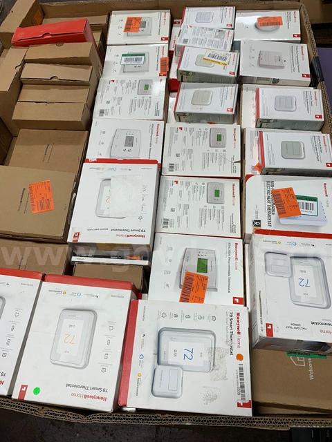 Lot of 450+ Honeywell Thermostats mixed models
