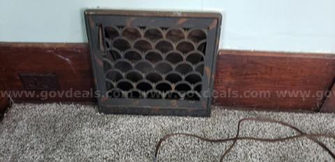 LOT of 4 Floor Registers