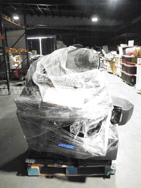 Pallet of vehicle parts