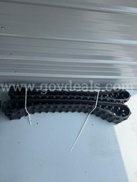 Rubber Tracks (Pair) β Fits 1β3 Ton Mini Excavators β New/Unused