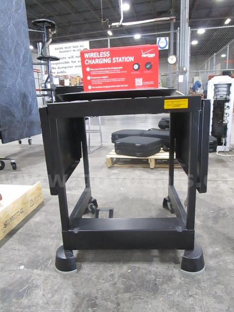 Charging Station on Cart (I)