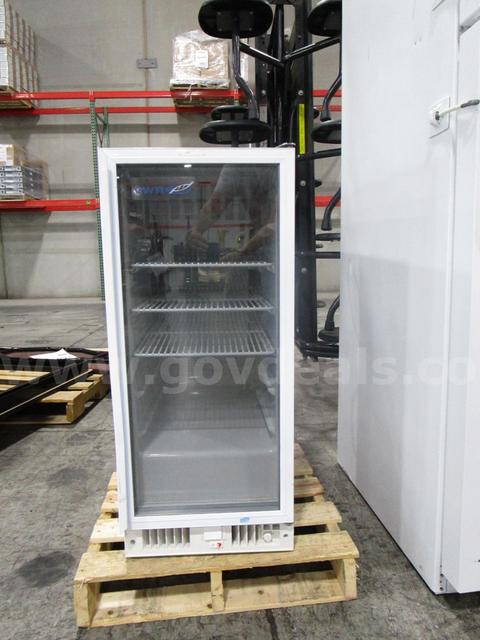 Refrigerator (B)