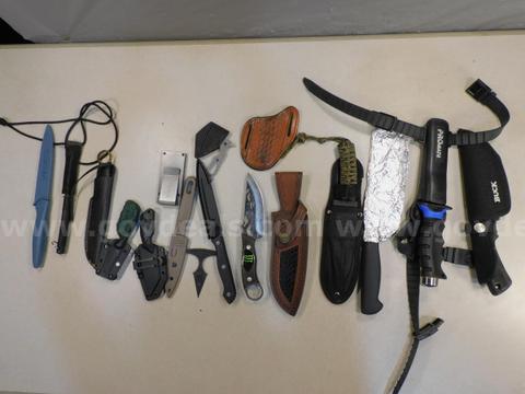 Knives & Sheaths (FS)