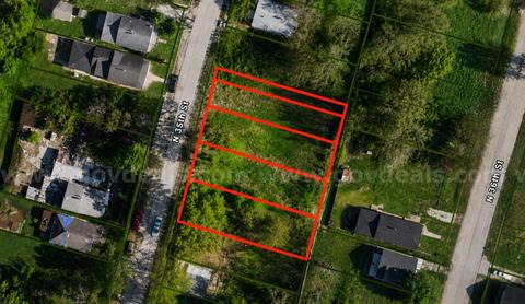 (130 X 120 Sq ft) (0.35 Acres) Large 5-adjacent City Lots about 5.4 Miles from Downtown St. Louis