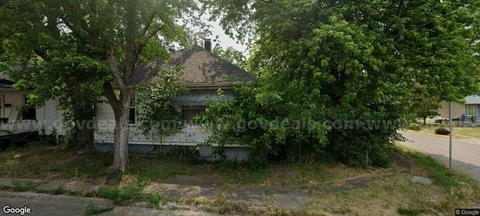 Fixer-Upper Bargain in Canton, IL – 3BR / 1BA Property with Strong Upside