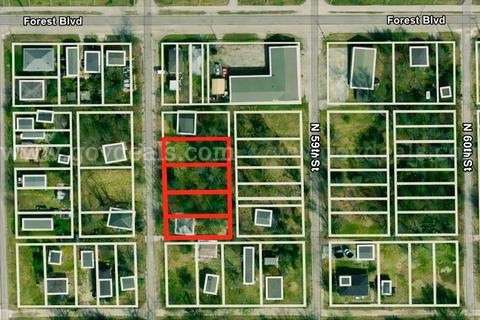 (187.25 X 125 Sq ft) (0.53 Acres) Large 4-adjacent City Lots about 7.5 Miles from Downtown St. Louis