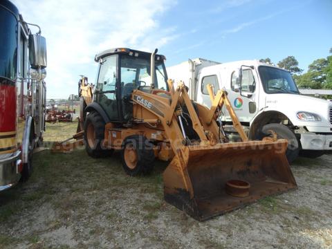 2011 Case 580SN Backhoe w/ Loader
