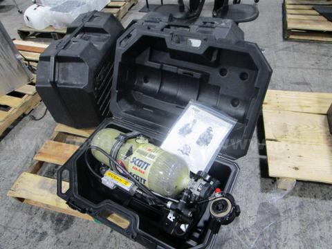 3 Scott Air-Paks (E)