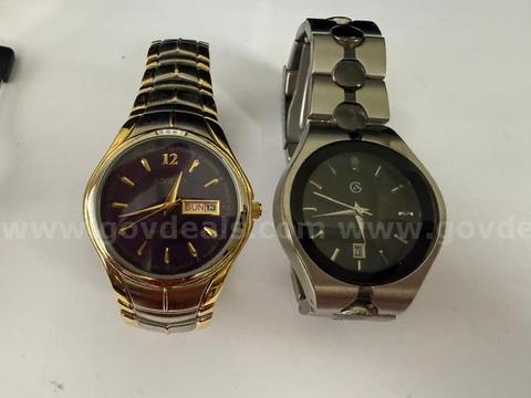 (2) Vintage Watches, Working/Non-Working