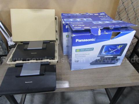 2 Portable DVD Players (J)