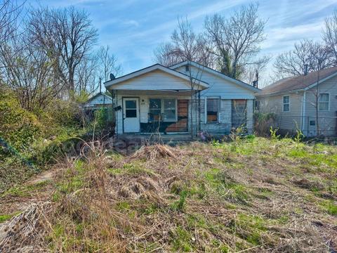 Single Family House close to St. Louis Downtown
