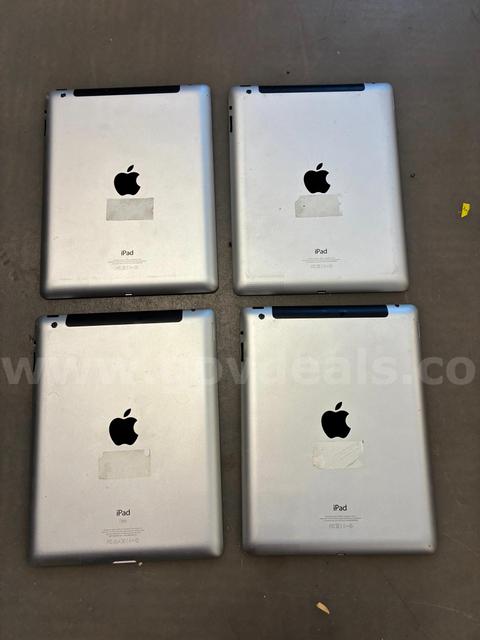 Lot of 4 Gen 4 ipads ***no chargers*** Sold ASIS***
