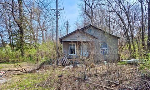 Single Family House close to St. Louis Downtown
