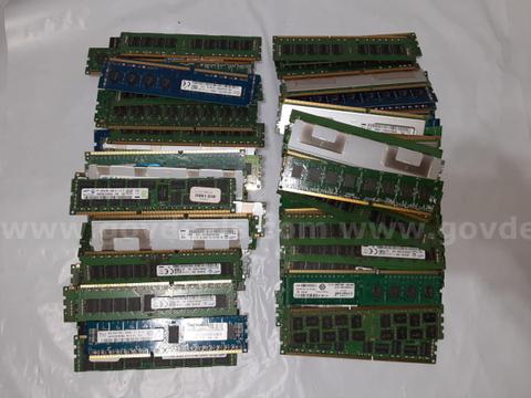 Lot of 100 - RAM 8GB DDR3 Memory Desktop PC / Server Mixed Type and Model