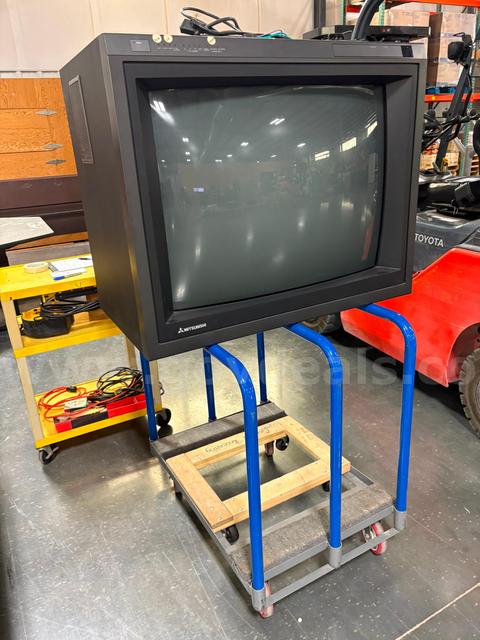 Mitsubishi Monitor