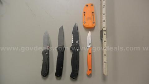 Lot of Benchmade knives
