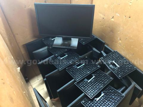 Lot of 19 - Dell E2216H LCD Monitor