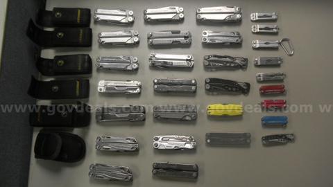 Lot of 29 Leatherman multi tools