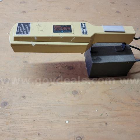 UVP Mineralight brand shortwave ultraviolet lamp