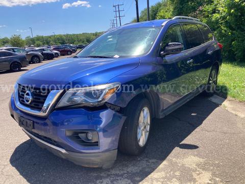 2019 Nissan Pathfinder SV 2WD - CLEAR TITLE - NO KEY - MILES UNKNOWN