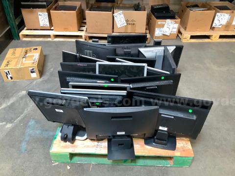 20 Monitors w stands