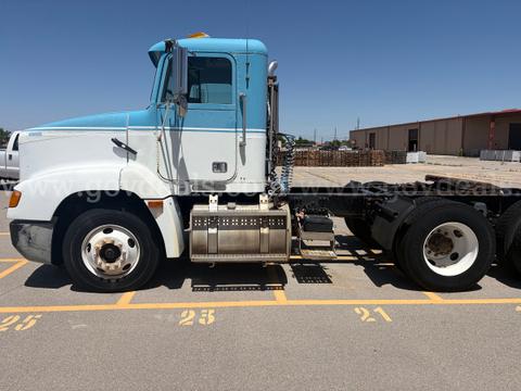 1996 Freightliner FLD112