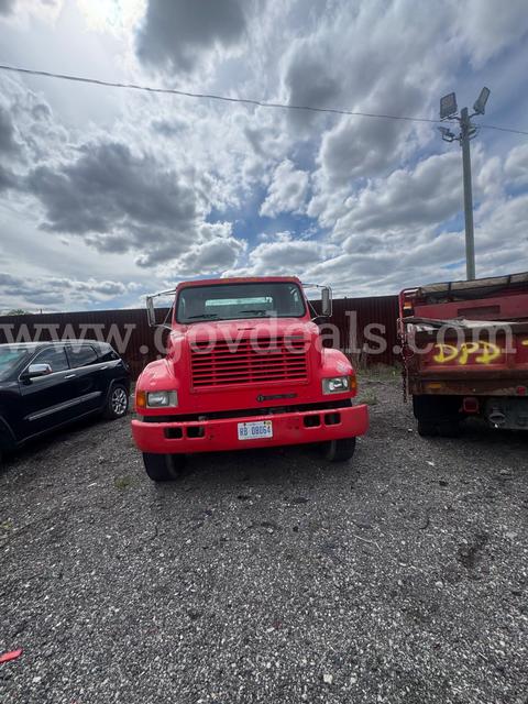 2000 International 4900