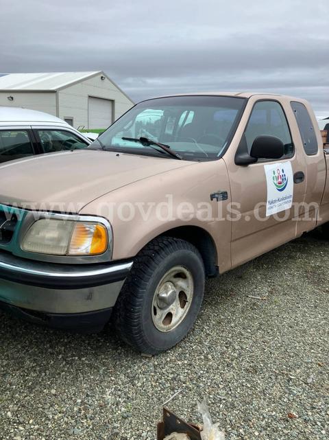 1997 Ford F-150 SuperCab Long Bed 2WD