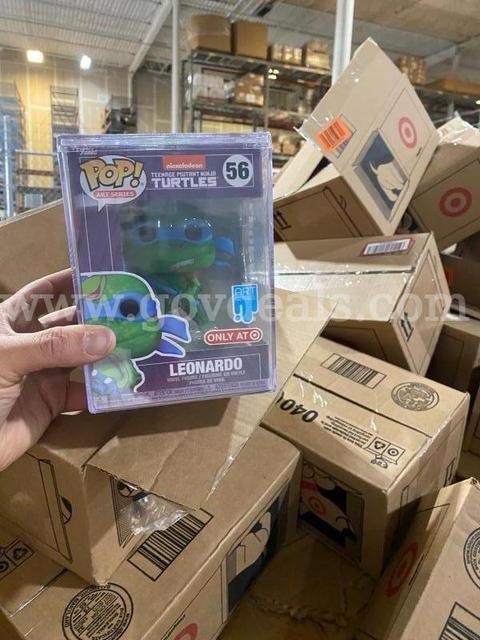 1 Pallet of Funko PoPs! Two Face,Turtle Ninja,Zolavision, Ravanger,Leggings,Bras,Wild fable sweaters,The Nines By Hatch