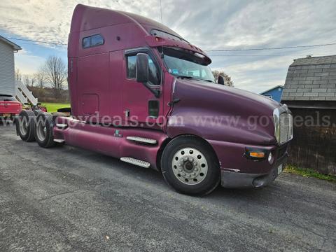 1997 Kenworth T2000 Sleeper Parts Truck
