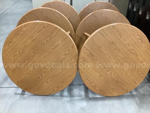 6 Round Tables