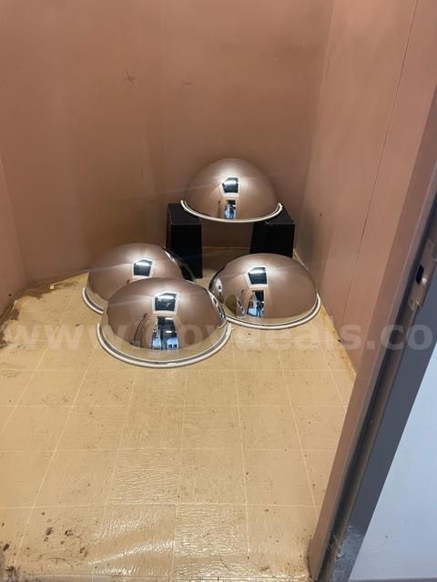 MIRRORED SECURITY HALF DOMES
