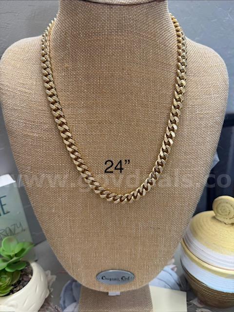 Beautiful, Heavy, 24k Gold, 24 Inch, Flat Diamond Etched Cuban Chain Necklace