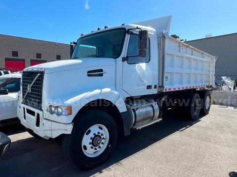 2003 Volvo VHD