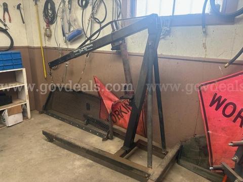 Cherry Picker / Engine Lift