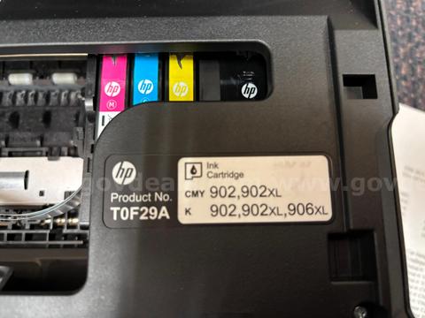 HP printer & two cartridges