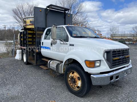 2003 Ford F-650