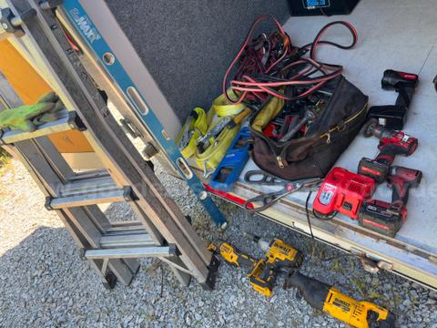 Milwaukee & Dewalt handheld tools