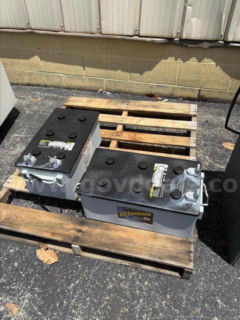 (2) LARGE DEEP CYCLE BATTERIES (WILL NOT CHARGE)