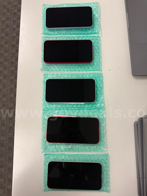Lot of 5 unlocked iPhone 14s 128GB - Needs Repair