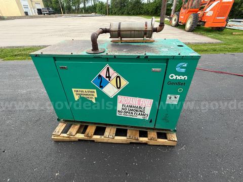 Ford Industrial Propane Engine / Cummins Onan 20KW Generator 565 Hours LRG-425I