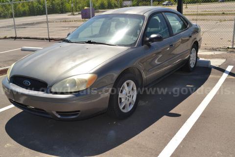 2005 Ford Taurus